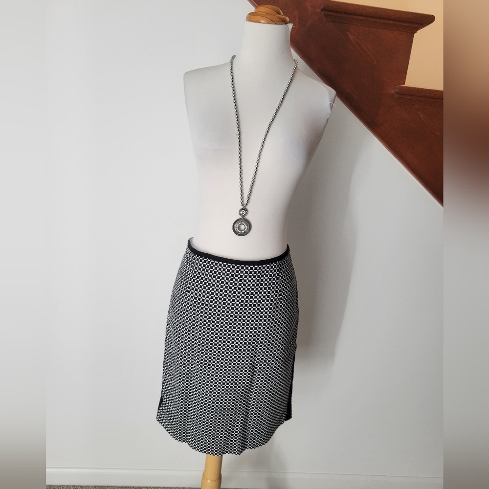 White House Black Market plaid mini skirt Size 10